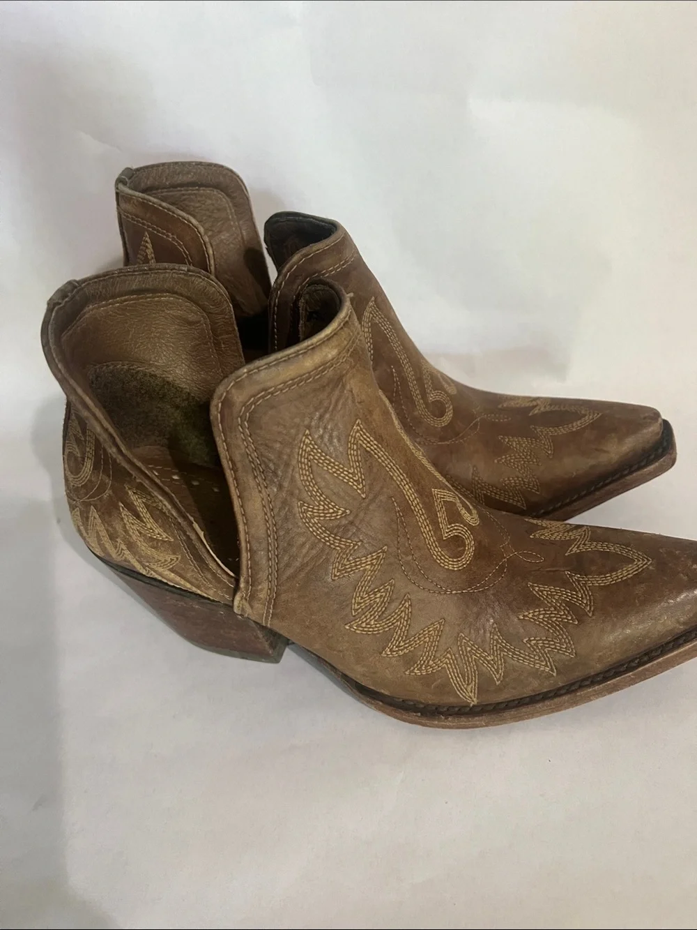 Ariat women ankle